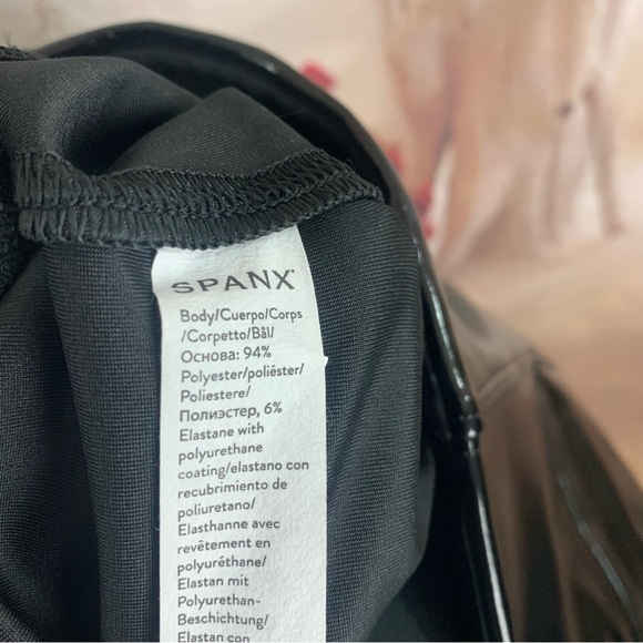 NEW SPANX Faux Patent Leather Leggings - Picture 9 of 10